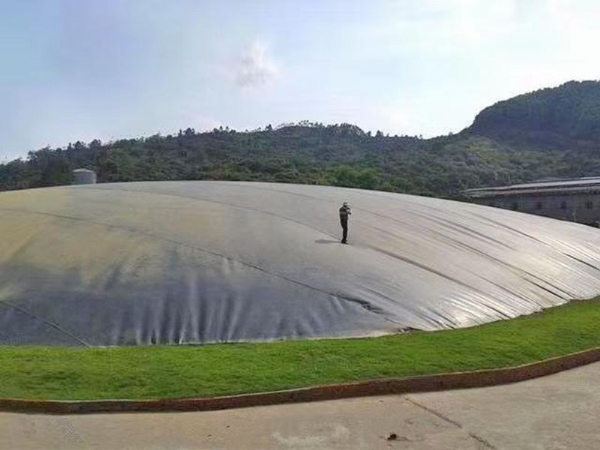 黑膜沼氣池